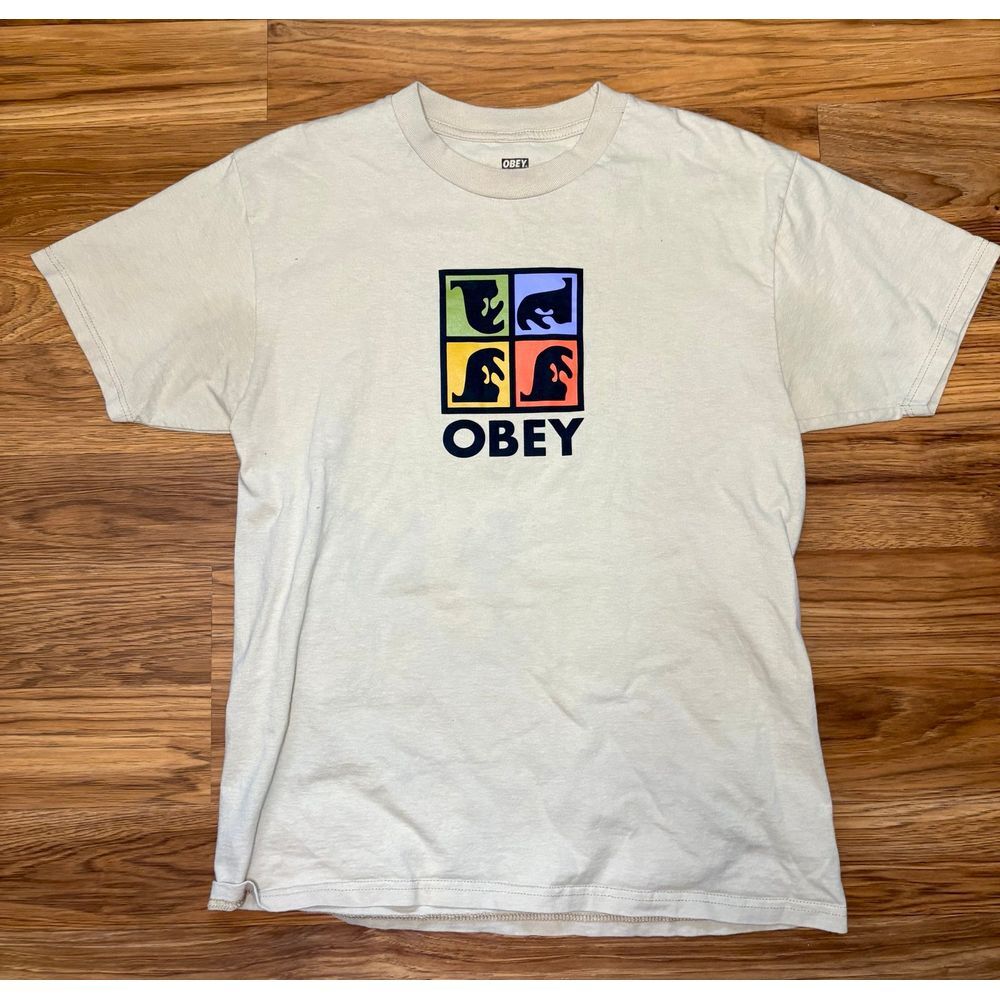 Obey t-shirt